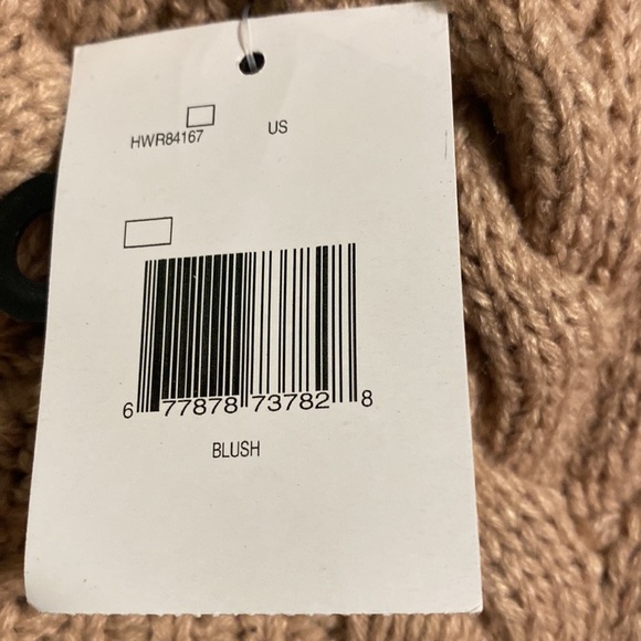 Guess - Picture 2 of 4